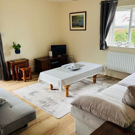 Hillcrest Lodge, Private Apartment On Lough Corrib, Oughterard Galway Esterno foto