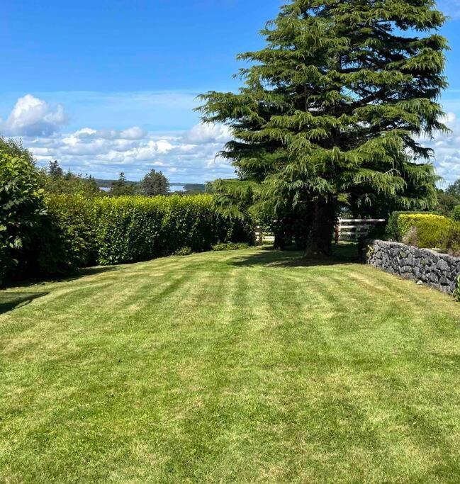 Hillcrest Lodge, Private Apartment On Lough Corrib, Oughterard Galway Esterno foto